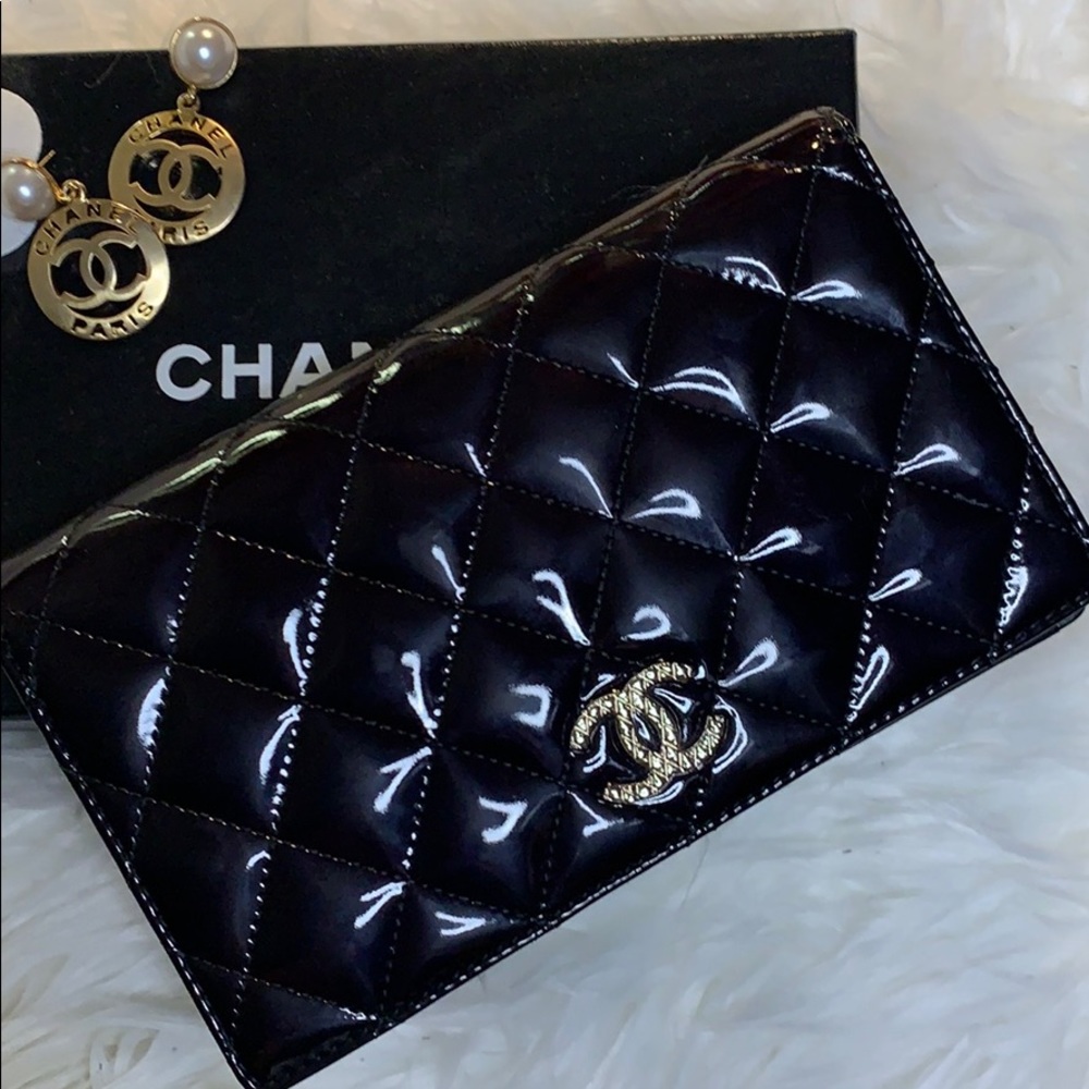 Chanel Patent Leather Long Wallet /  Check holder